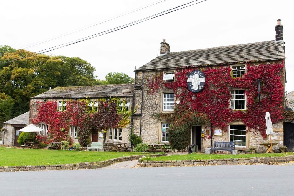 The Lister Arms Hotel Malham Bagian luar foto